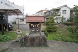 知社神社