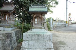 岡田明神社